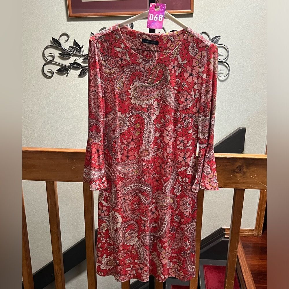 EUC Tommy Hilfiger Pink Paisley Dress Size 4. #068